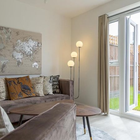 Pass The Keys Cheerful 4 Bed Central Townhouse Garden & Parking Villa Birmingham Bagian luar foto