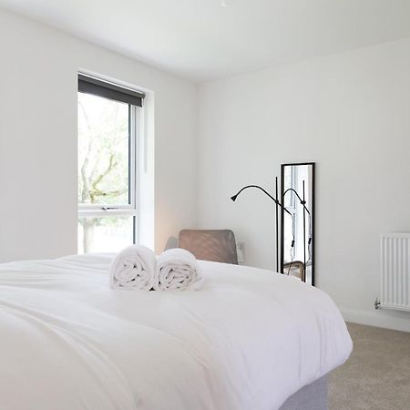 Pass The Keys Cheerful 4 Bed Central Townhouse Garden & Parking Villa Birmingham Bagian luar foto