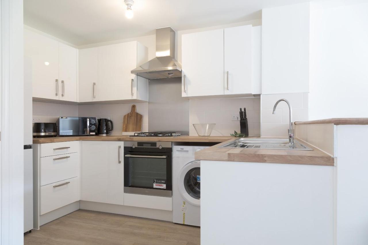 Pass The Keys Cheerful 4 Bed Central Townhouse Garden & Parking Villa Birmingham Bagian luar foto